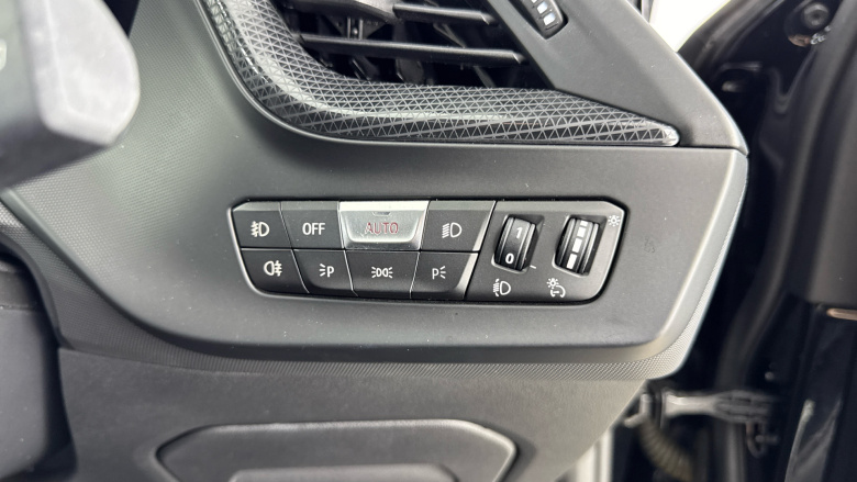 BMW 1 Series 118i Sport 5dr Petrol Hatchback